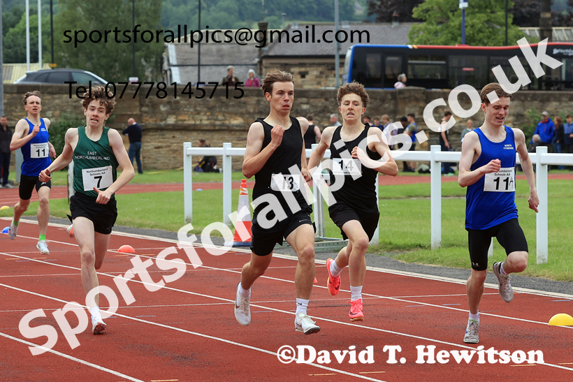 Middle Distance, 2026 Northumberland Schools Track and Field, Wentworth, Hexhan. Photo: David T. Hewitson/Sports for All Pics